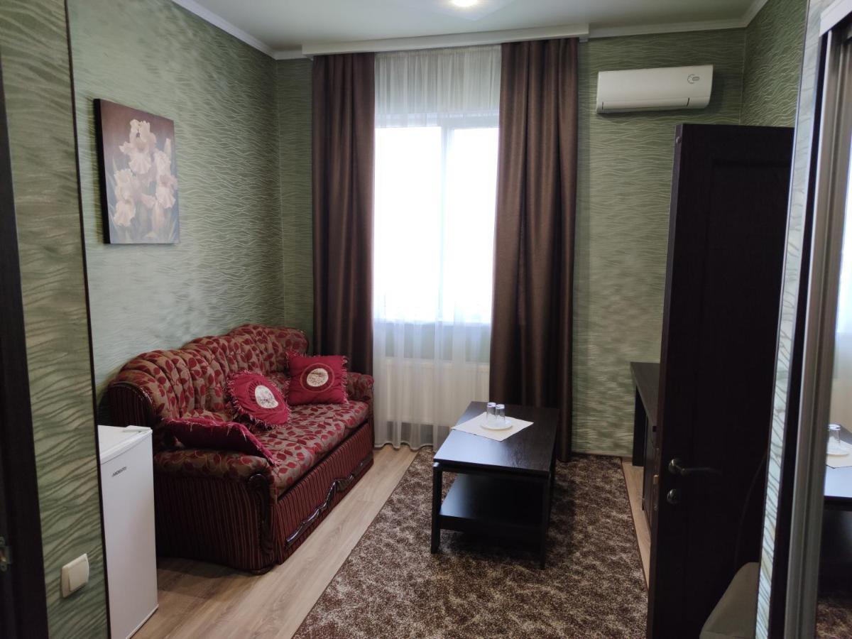 Hotel Mishel Plus Charków Zewnętrze zdjęcie