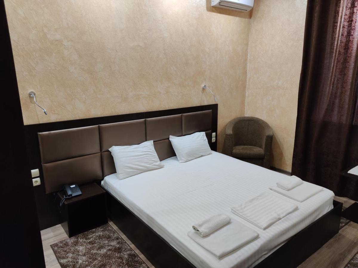 Hotel Mishel Plus Charków Zewnętrze zdjęcie