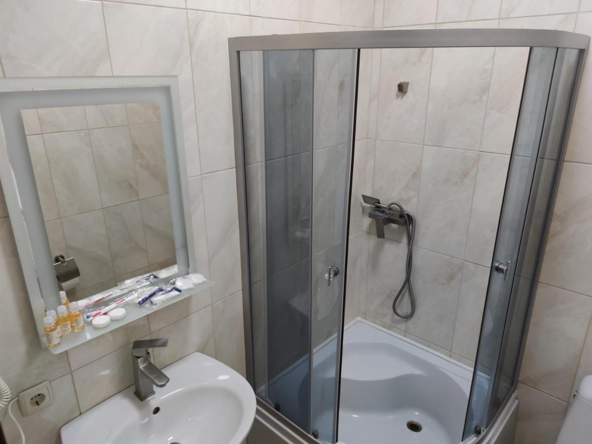 Hotel Mishel Plus Charków Zewnętrze zdjęcie